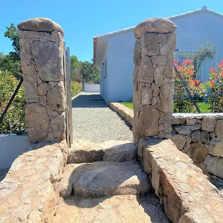 Vila Oliu Di Santa Lucia